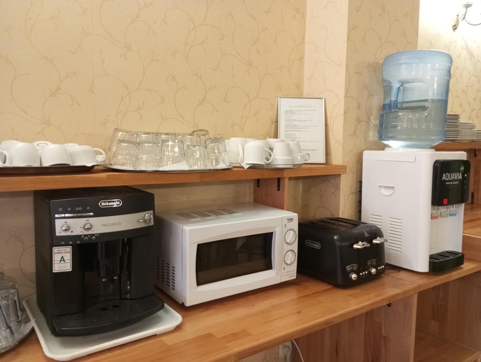 Rhc Royal Hotel Oradea Luaran gambar